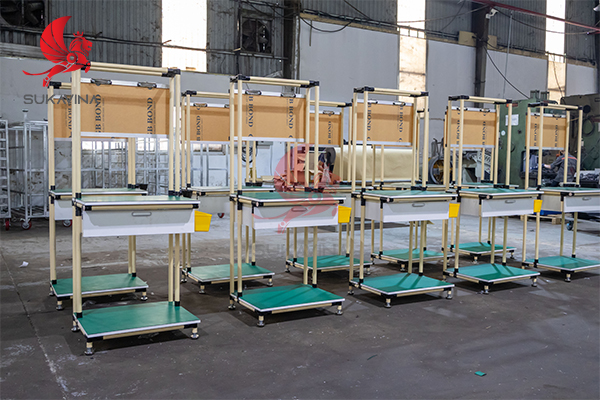 Bàn thao tác khung thép sơn tĩnh điện ban-thao-tac-khung-thep-son-tinh-dien.jpg (263 KB)